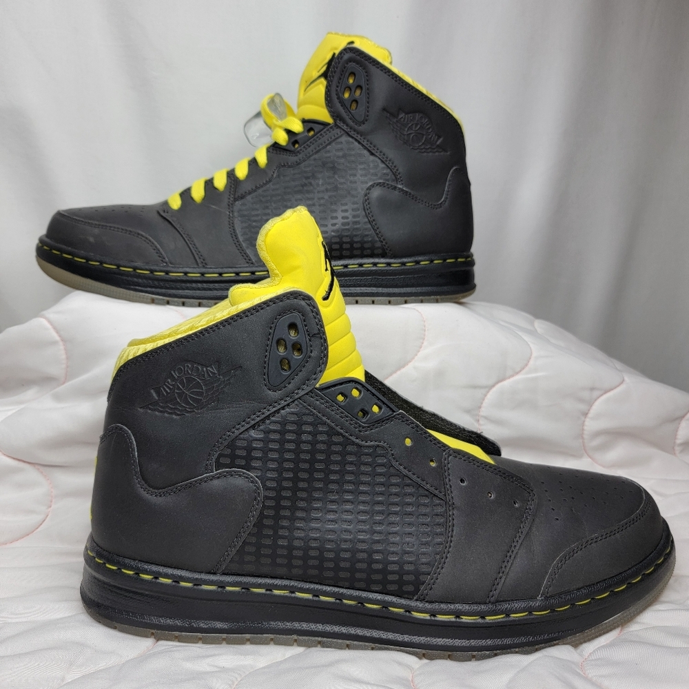 Nike Air Jordan 1 Prime 5' Rare 2011 Black Sonic Yellow' 429489-019 Mens Size 11